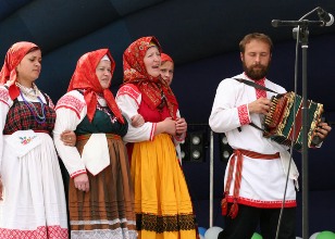 Муниципальное бюджетное учреждение культуры и туризма «Районный этнокультурный центр Пожарище» Муниципальное бюджетное учреждение культуры и туризма «Районный этнокультурный центр Пожарище»