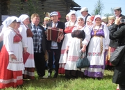 Праздничные гулянья в деревне Пожарище